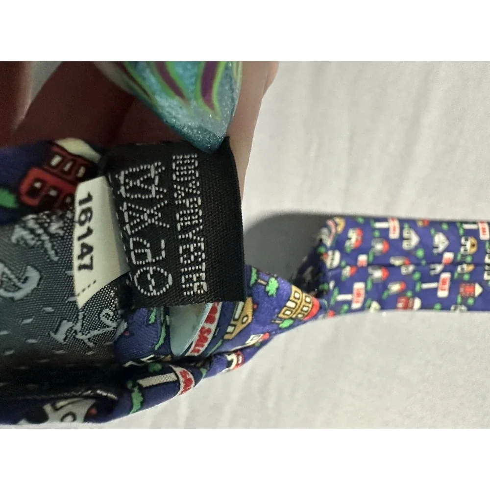 NWT Keith Daniels Colorful Realtor House Sold‎ Neck Tie